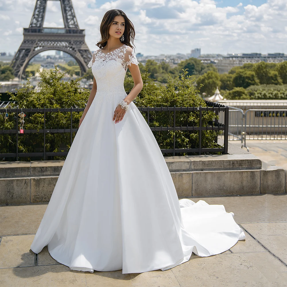 

White Ball Gown Wedding Dresses Elegant Bride Satin Long Train with Exquisite Lace Applique Formal Party свадебное платье 2021