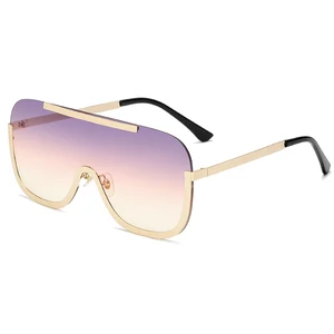 Brand Design New Sunglasses Fashion Women Metal Gradient Sun Glasses Vintage UV400 Oversized Sunglas in Pakistan