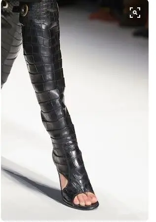 

Runway show luxury texture multi strip fashion sandals ROMAN SANDALS