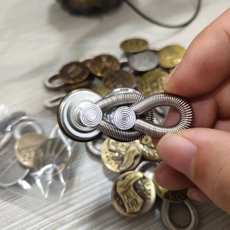 Эластичное платье-стрейч с воротником-рубашкой на пуговицах | Дом и сад