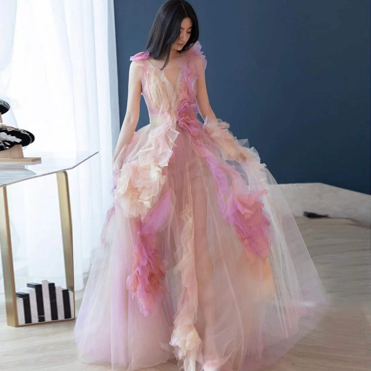 

Colorful Prom Dresses See- Through V-Neck Layered Ruffle Tulle Flowers Ball Gown Pageant Gowns Glamorous Brithday Dress