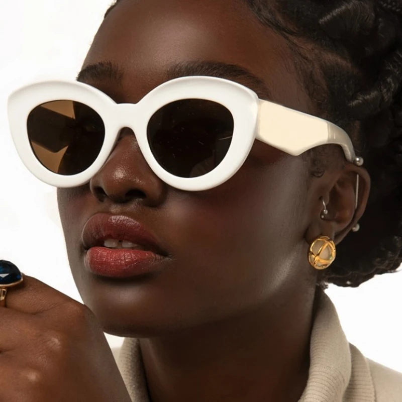 

Vintage Flower Print Candy Color Round Cat Eye Sunglasses For Women Luxury Brand Gradient White Black Gradient Sun Glasses Uv400