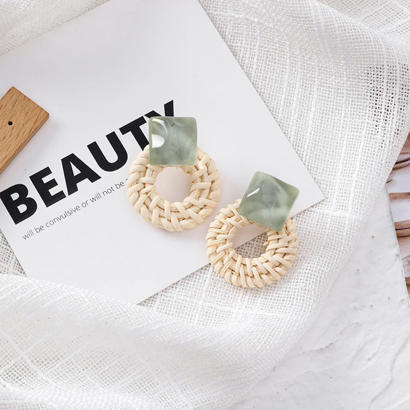 Модные серьги капли в богемном стиле круглые плетеные из соломы для женщин