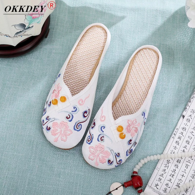

2021 Summer New Cloth Shoes Women Chinese Retro Style Soft Bottom Ancient Style Hanfu Shoes Embroidered Sandals and Slippers