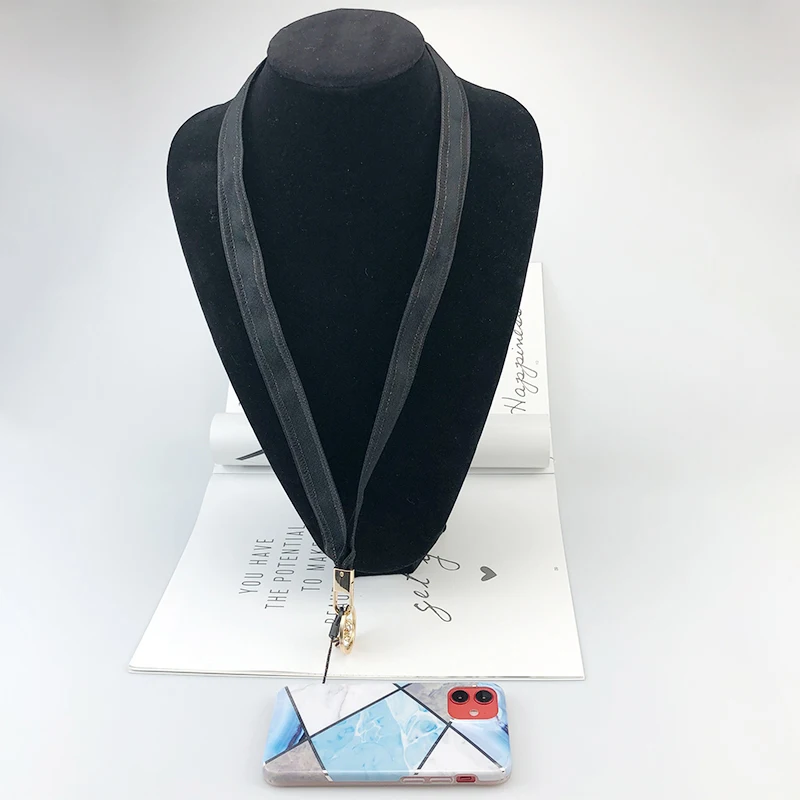 Шнурок для удостоверения личности однотонный Шарм на шею ремешок мобильный