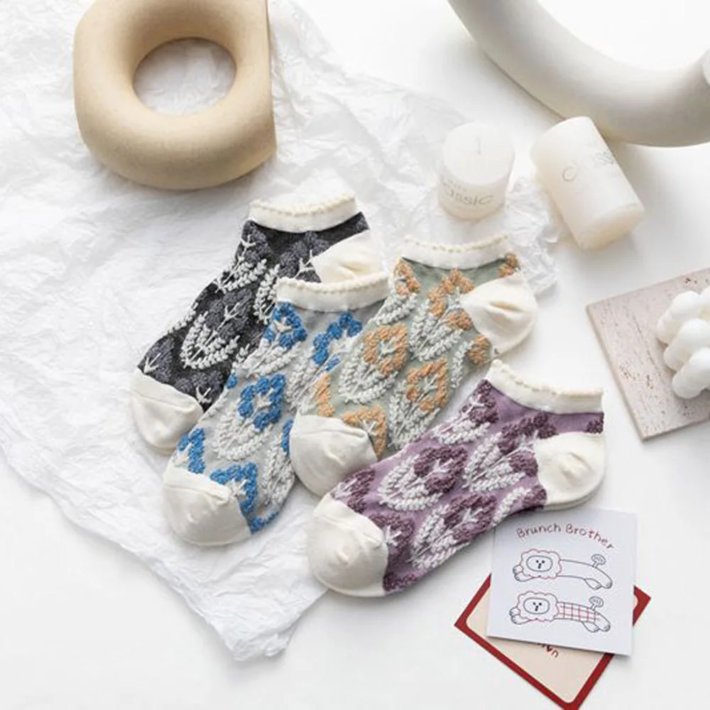 

Fashion Harajuku Women Student Warm Hosiery Cotton Socks Middle Tube Socks 3D Flowers Socks
