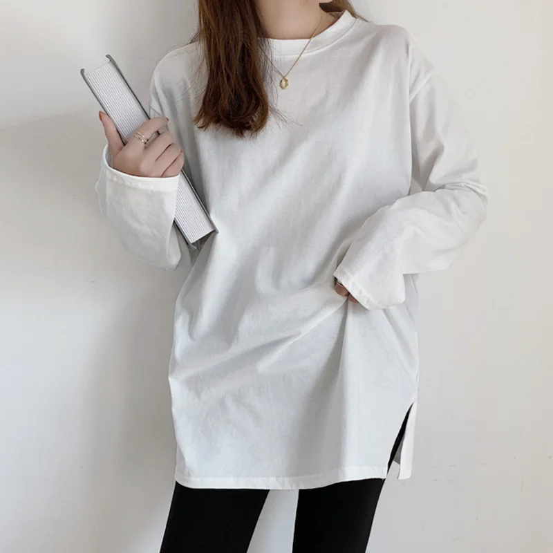 

Футболка женская с длинным рукавом, свободная рубашка средней длины, с разрезом и вилкой, топ в Корейском стиле, чистый белый цвет, на весну и...