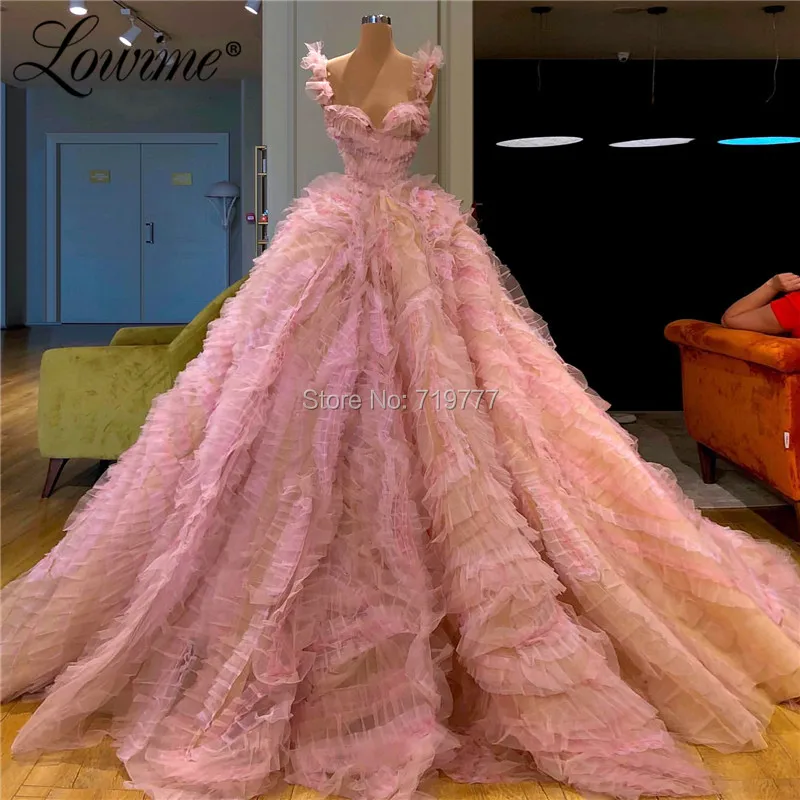 

Amazing Pink Cloud Party Dress Saudi Arabia Long Prom Dresses 2019 Kaftan Robe De Soiree Tiered Formal Dubai Arabic Evening Gown