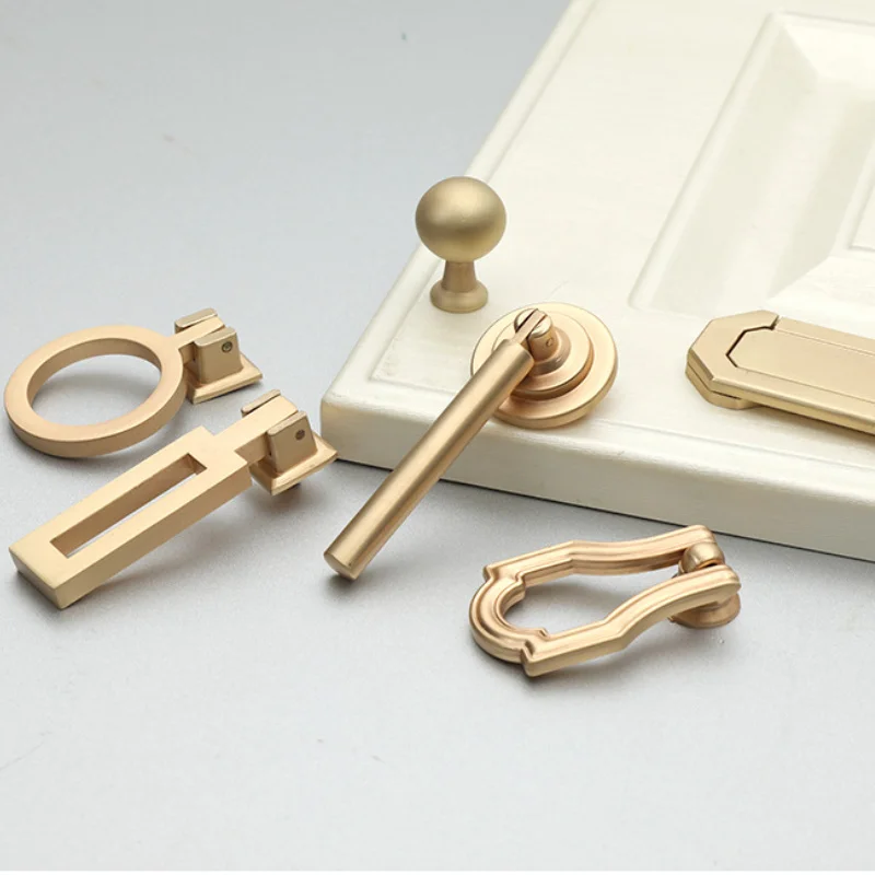 

Gold Kitchen Cabinet Knobs Vintage Drawer Knobs Wardrobe Pulls Zinc Alloy Furniture Handles for Cabinets and Drawers