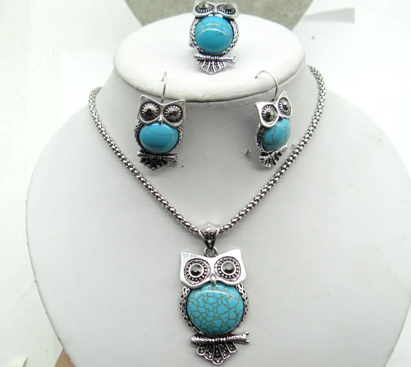 Натуральный камень бирюзовые кварцевые кристаллы опал лазурит тигровый глаз