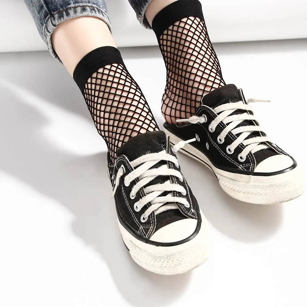 2020 Модные женские ажурные носки сексуальные короткие в клетку черные тонкие