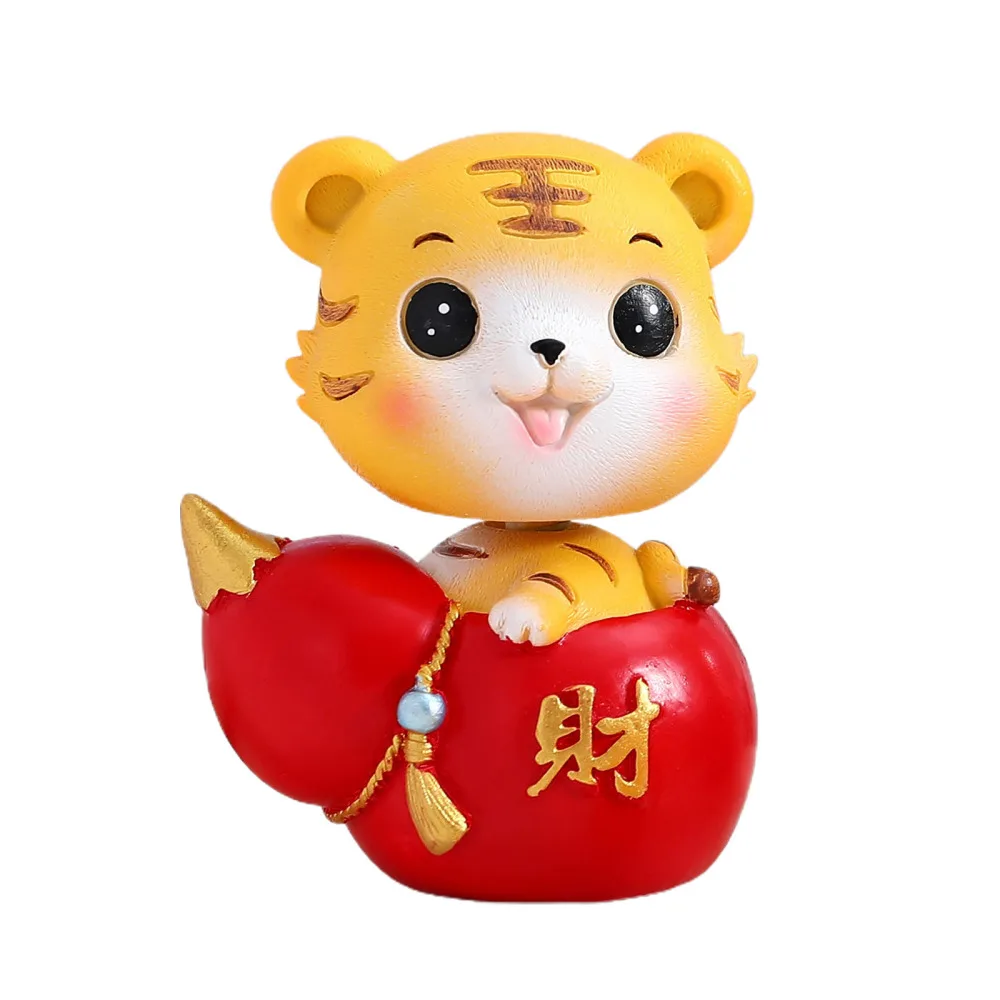

Tiger Decoration Shaking Head Ornaments Home And Party For 2022 Hand-made Cute Gift 7.5*5.5*9.5cm Cartoon Creative Resin Crafts