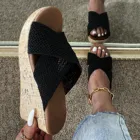 Шлепанцы женские на низком каблуке, Повседневные Удобные сандалии, танкетка с перекрестными ремешками, большие размеры, лето 2021