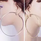 Женские круглые серьги-кольца, 2 размера 2017, золотистые, серебристые, металлические, гладкие, большие, сексуальные, модные украшения