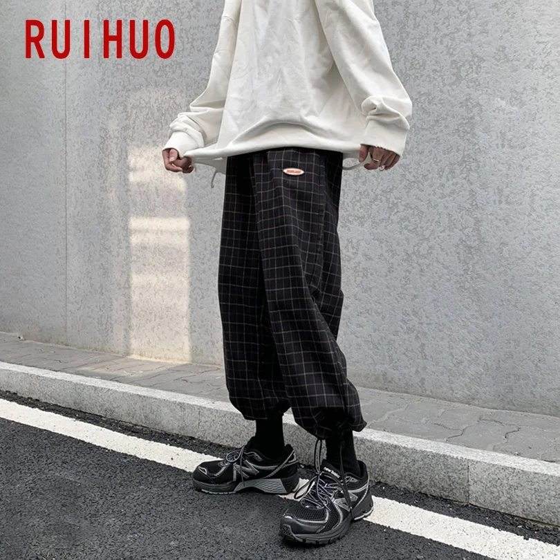 

RUIHUO Black Plaid Pants Men Clothing Korean Style Streetwear Men Joggers Sweatpants Trousers Mens Pants Harajuku 3XL 2021