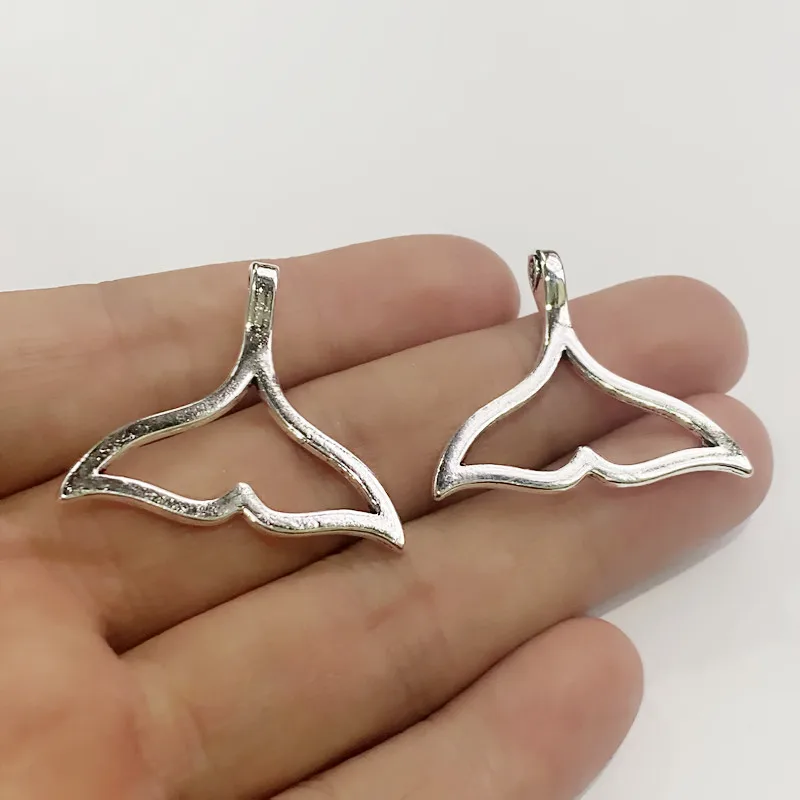 

4pcs 32x28mm Dainty Hollow Whale Tail Fish Charms Antique Silver Color Pendants Accessories DIY Handmade Jewelry Making Crafts