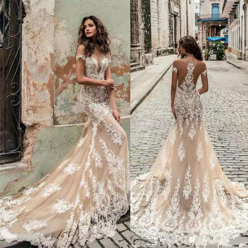 

Champagne Julie Vino Wedding Dresses 2019 Off Shoulder Deep Plunging Neckline Bridal Gowns Sweep Train Lace Wedding Dress Custom