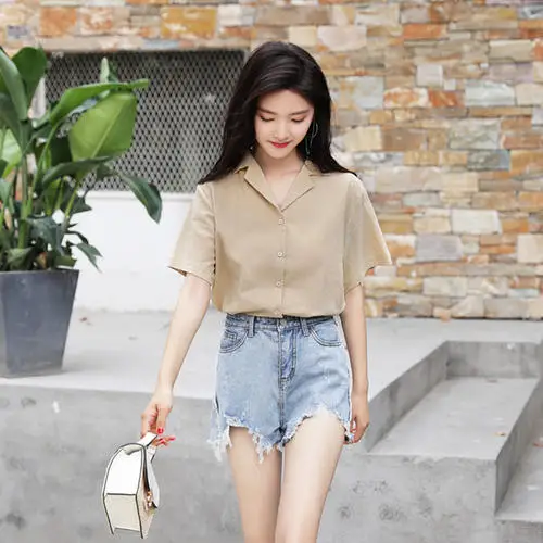

2020 Women Short Beige Sleeve Shirt Top Garment