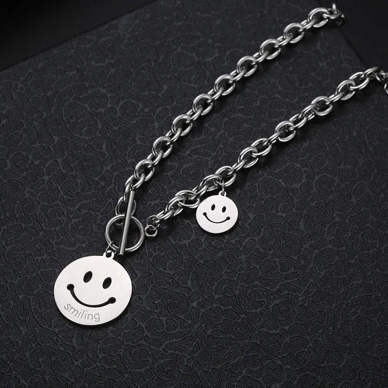 

Fashion smiley pendant necklace hip hop stainless steel chain necklace for men and women Trendy fashion necklaces jewelry