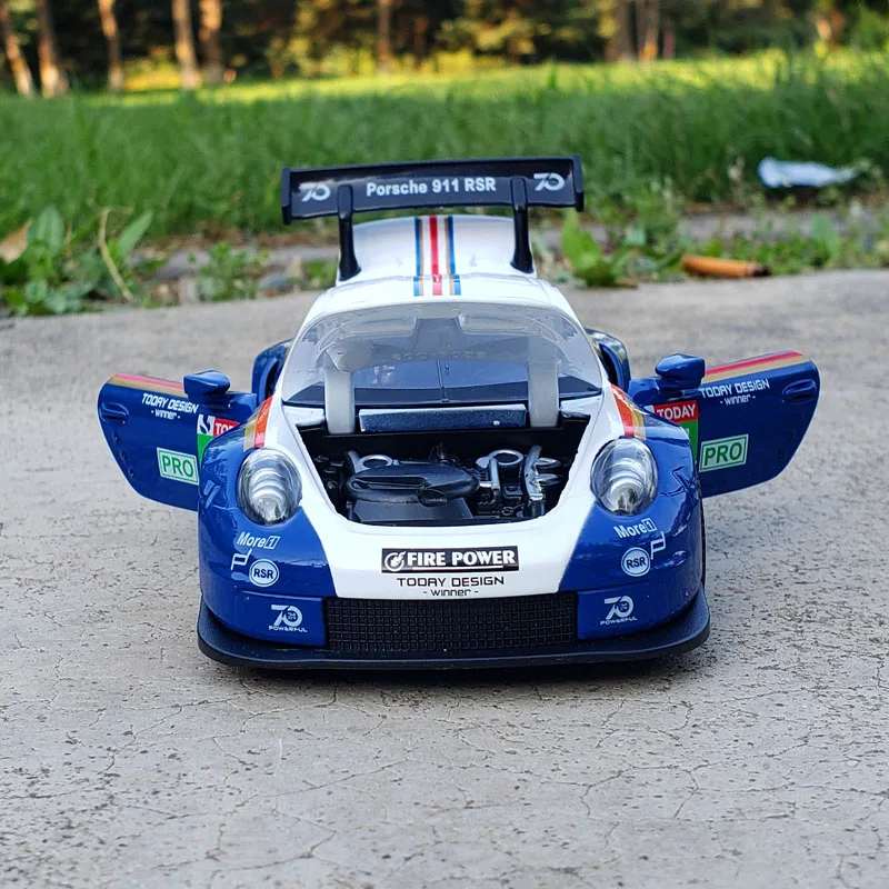 Имитация изысканных литых и игрушечных транспортных средств 911 GT3 RSR модель