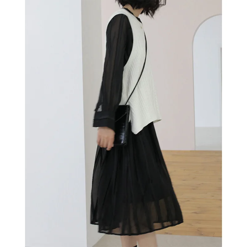 Женское платье с длинным рукавом Dongdaemun свободное до колена круглым вырезом в