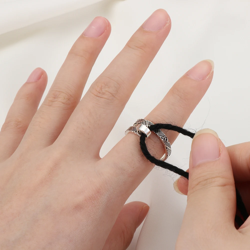 

Knitting Loop Crochet Loop Knitting Accessories Shape Ring Finger Wear Thimble Yarn Guides Wholesale