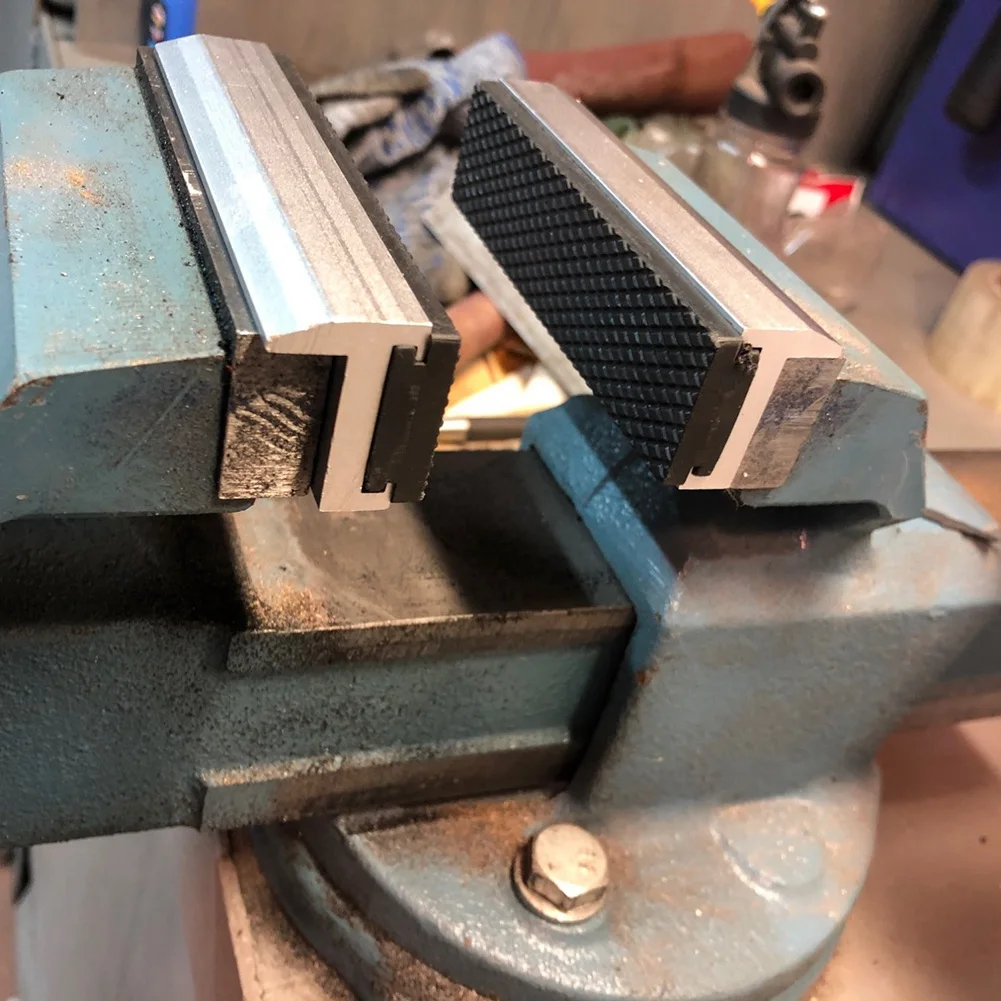 

Magnetic Bench Vise Jaw Protect Cover with Universal Soft Vice Jaws Pads Covers Multi-Purpose Protector