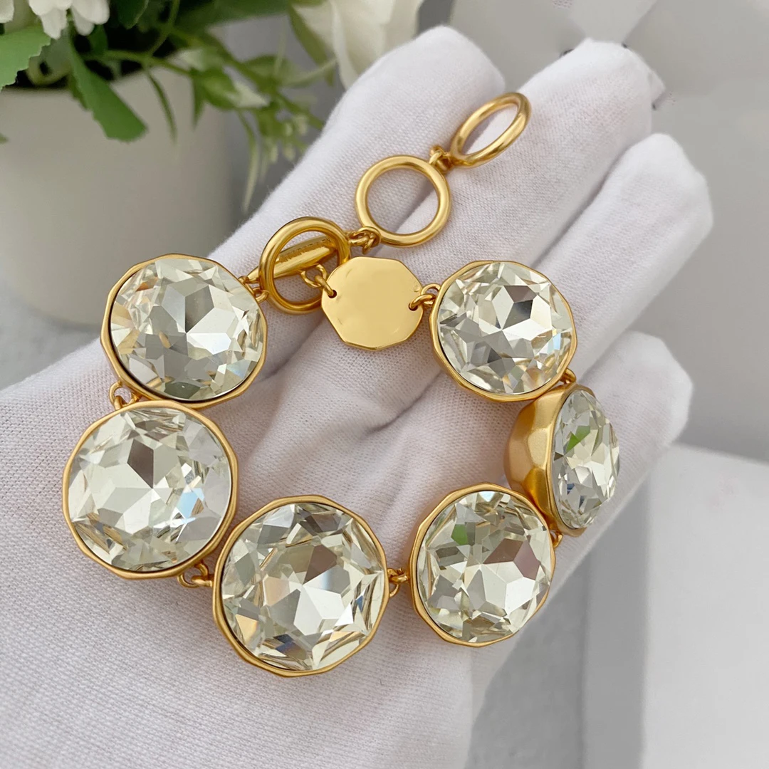 

European and American brass vintage golden gem inlaid bracelet for women luxury jewelry