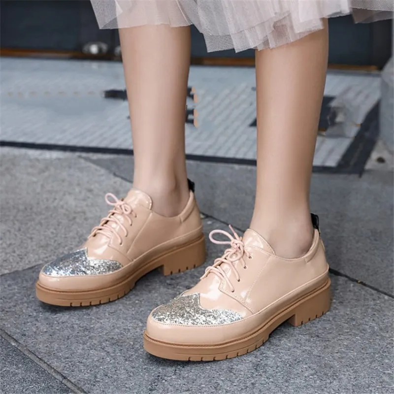 Новинка 2020 Британские женские оксфорды PXELENA лакированная кожа блестящие на