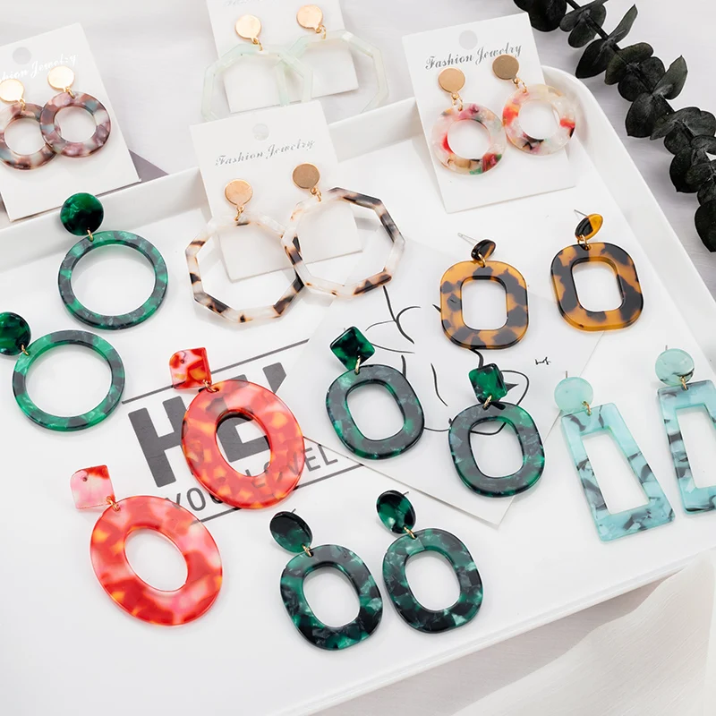 

Fashion Acrylic Earrings for Women Large Statement Earrings Ladies Resin Geometric Pendant Big Earrings Bohemian Female Jewelry