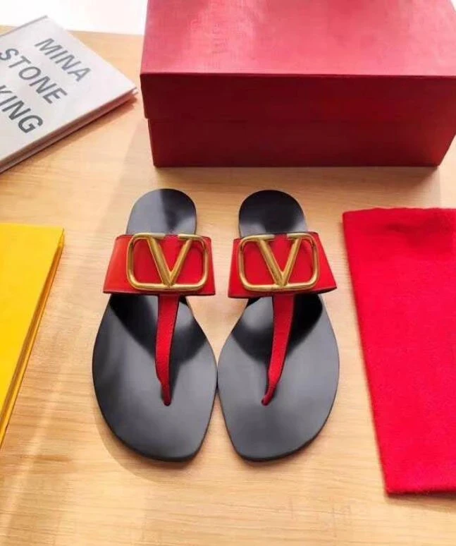 

Zapatillas de marca de lujo para mujer Sandalias planas de marca de moda Zapatillas de vacaciones cÃ³modas Verano 2021