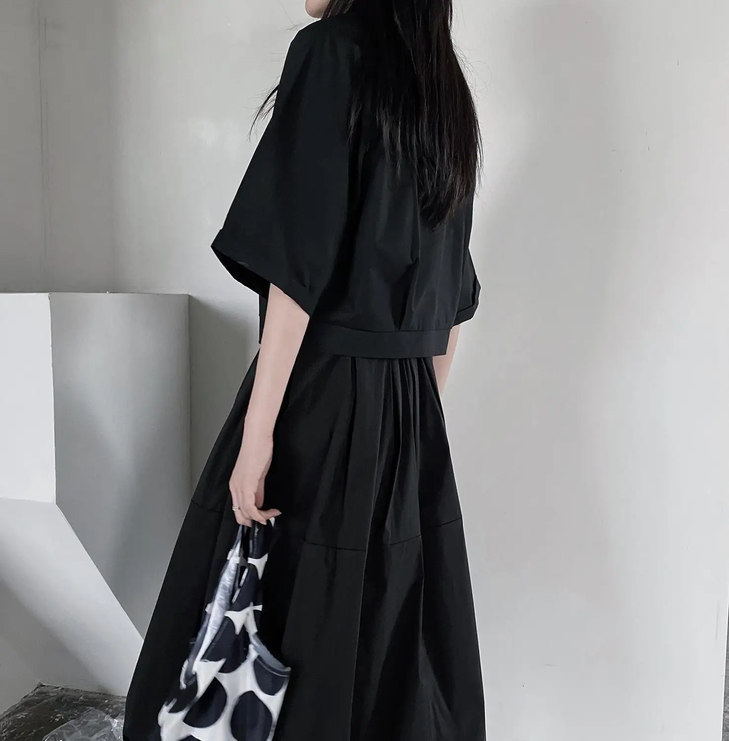 Новинка Сезон осень Цвет темно-синий Оригинальная короткая однотонная Свободная