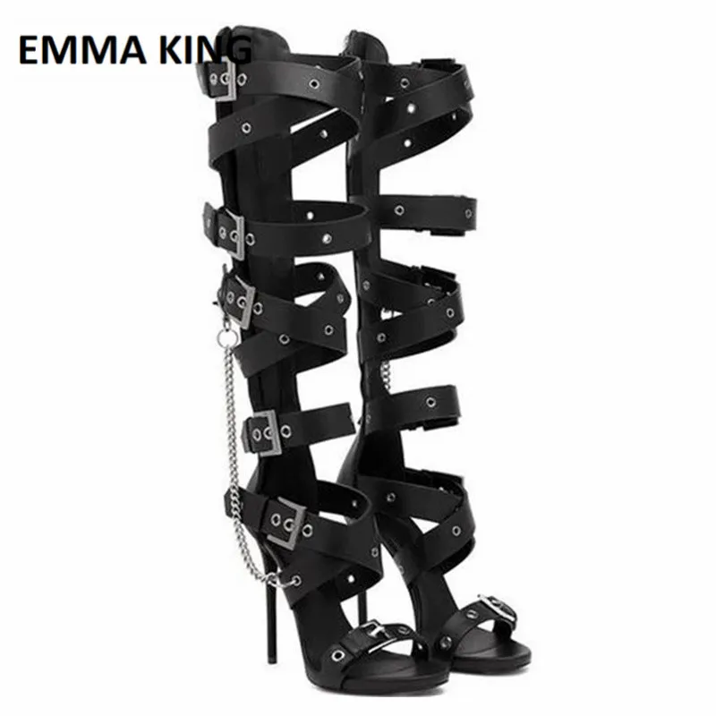 Пикантные женские летние кожаные сапоги до колена с металлической пряжкой и