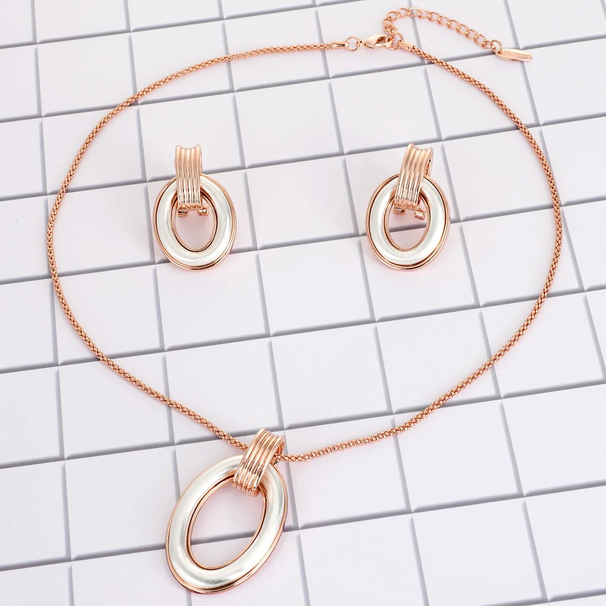 От Viennois покрытие из Дубай Стиль наборы ювелирных украшений многоцветный