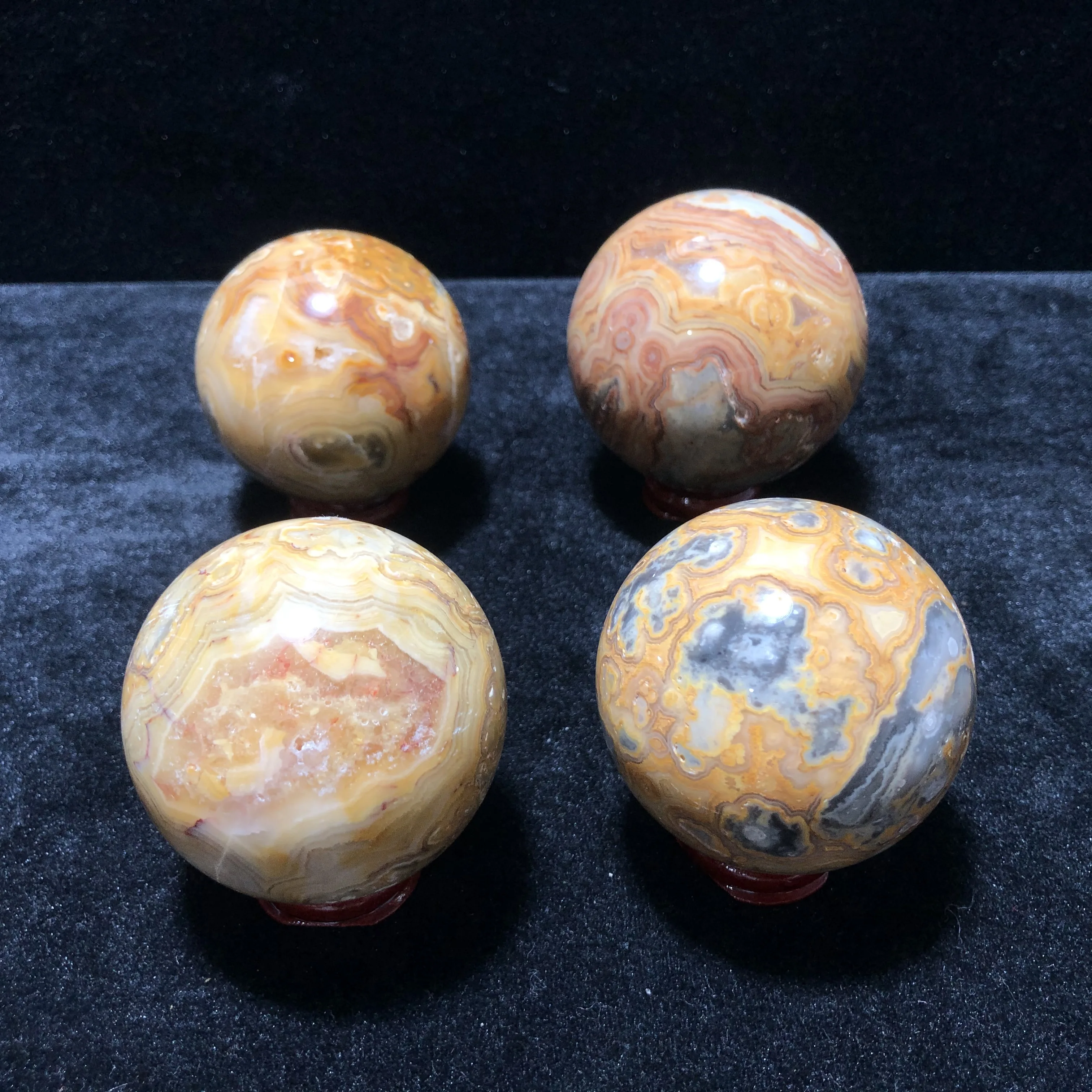 

Natural Crazy Lace Agate Crystal Hand-Polished Sphere Feng Shui Healing Reiki Home Decoration Stone Handicraft Decoration Sphere