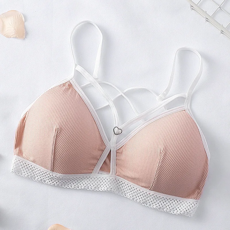 Бюстгальтер женский кружевной с чашками пуш ап и глубоким V образным