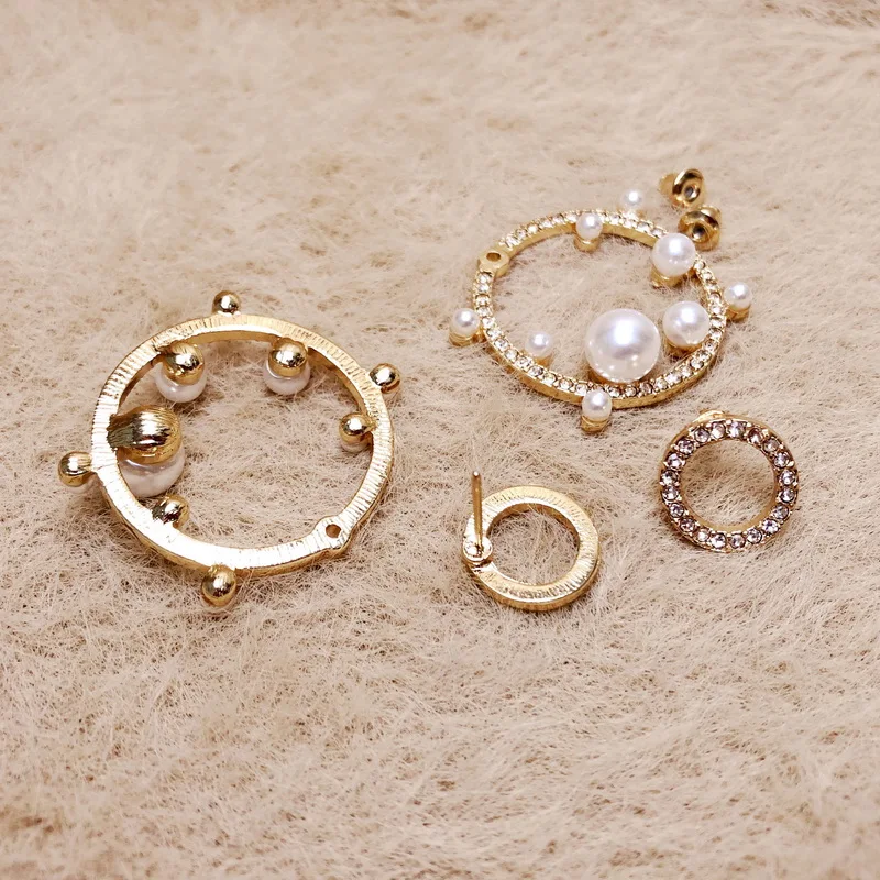 

F.J4Z Pearl Chic Earrings Women's Elegant Simulated Pearl Earrings Shinny Rhinestone Circles Earrings for Party Bijoux Dropship