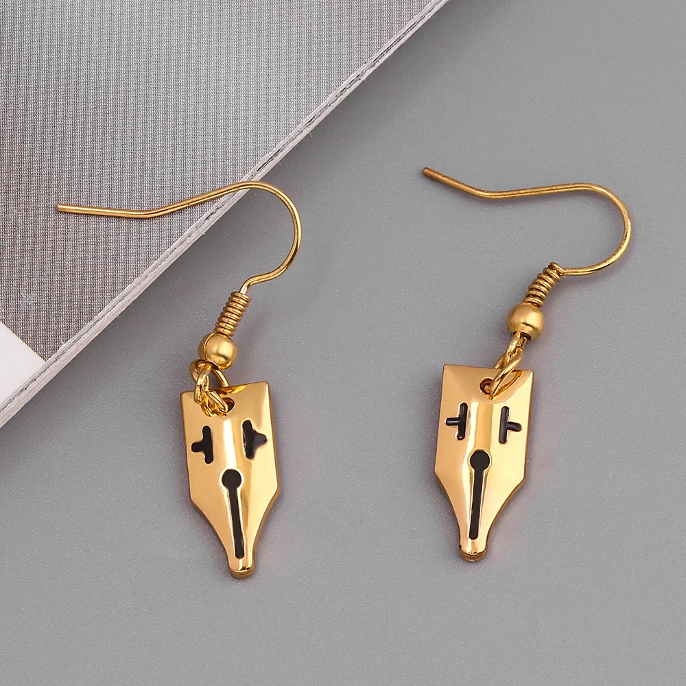 Аниме JoJos Необычные Приключения Косплей Рохан кишибе перо серьги ювелирные