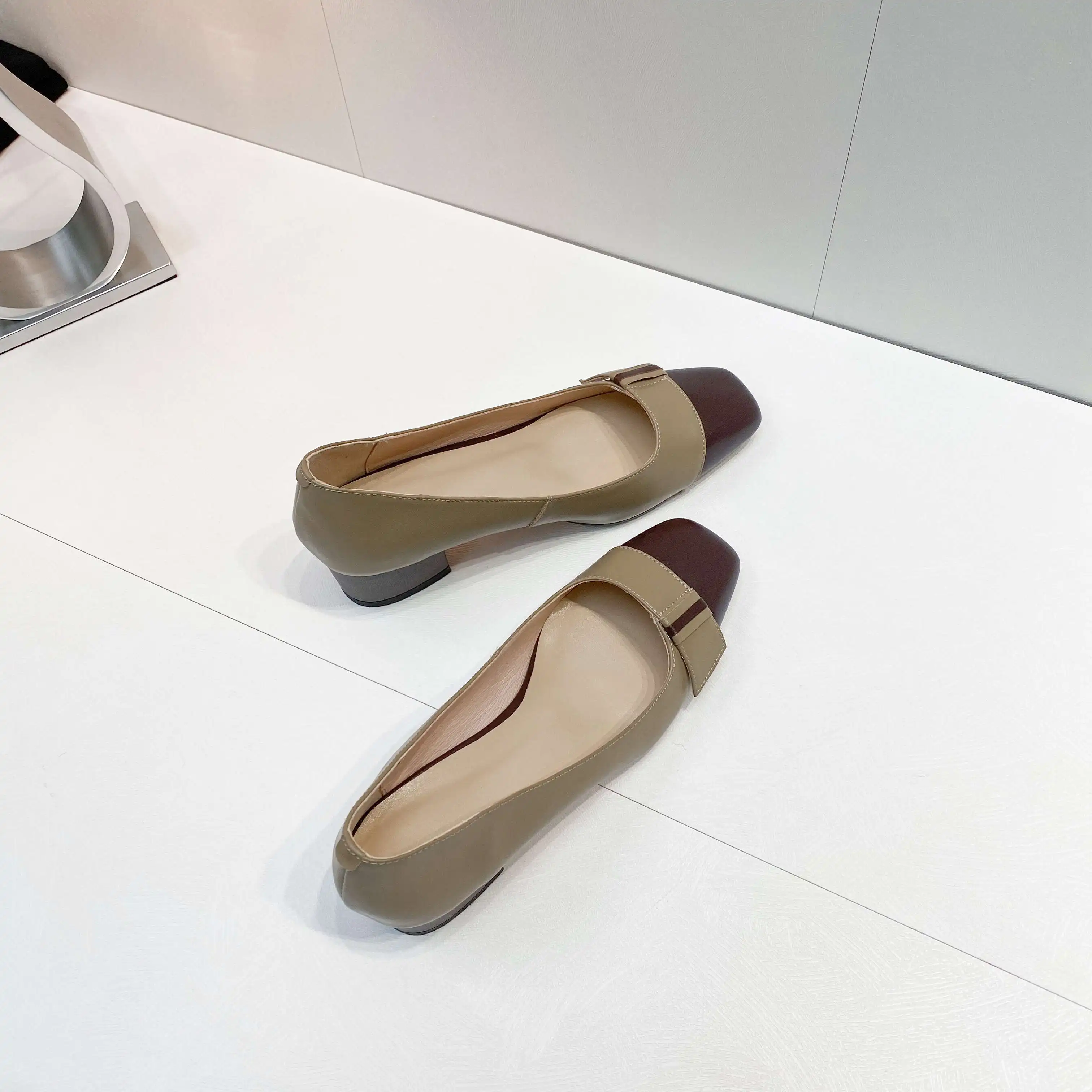 

Vichelo Hot limited customization big size natural leather square toe med heel mixed colors young lady slip on women pumps L28