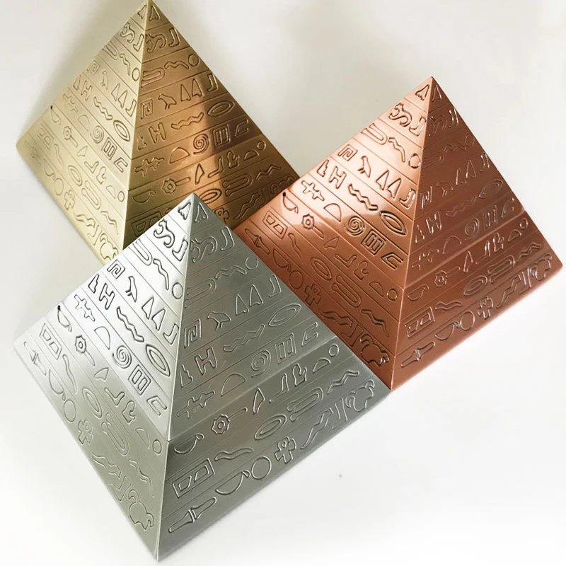 

Pyramid Retro Ashtray Household Ashtray with Lid Creative Personality Trend Fashion Gift