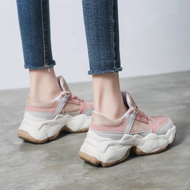Женские кроссовки Сезон весна Новинка Женская обувь на плоской платформе Модные