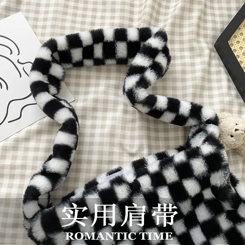 Chessboard Plush Tote Bags Women Bags Soft Fluffy Bags Winter Bags For Women 2021 Furry Bags Luxury Handbag Fur Shoulders Bags