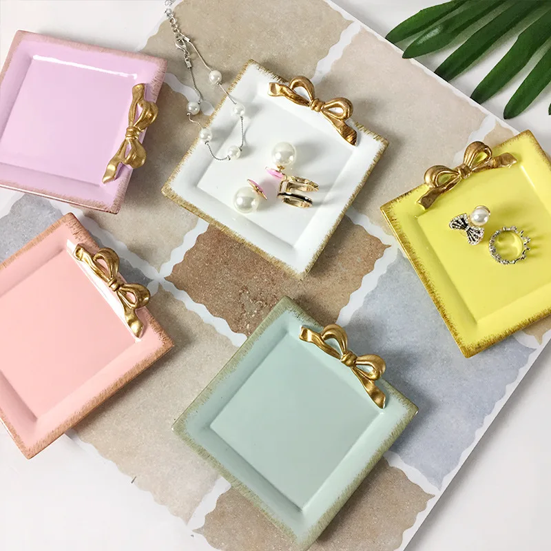 

Bowknot Resin square Plates Decoration Crafts Snack Candy Cake Storage Tray Rings Jewelry Dish Snack Dish For Wedding Gifts