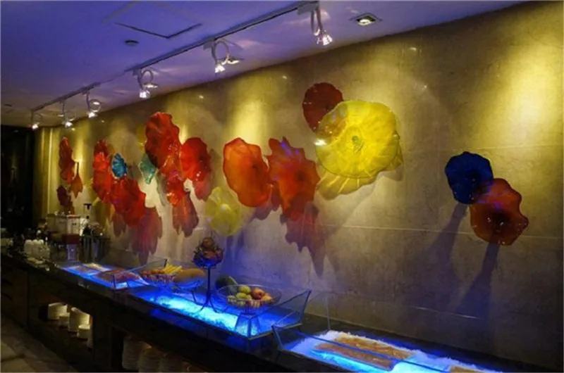 

Cheap China Modern Dale Chihuly Style Hand Blown Glass Plates Wall Art Hotel Projects