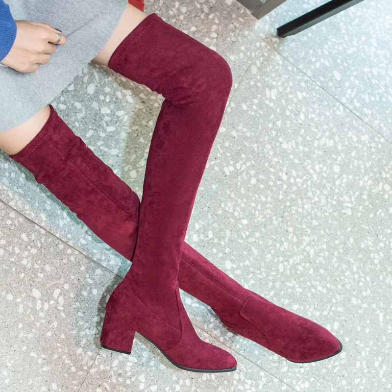 Женские сапоги выше колена на высоком каблуке 5 см зимние теплые бордового цвета