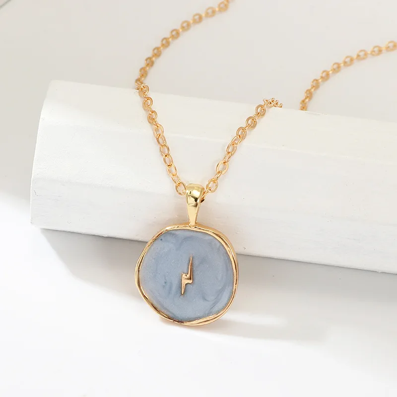 

Fashion Charm Stars Moon Heart Lightning Necklaces Enamel Round Pendant Necklace Ladies Elegant Europen Jewelry for Women Girls