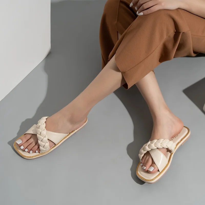 

Women 2021 Summer Weave Slippers New Fashion Square Toe Flat Casual Shoes Women Slide Flip Flops Beach Slipper Plus size 37-42