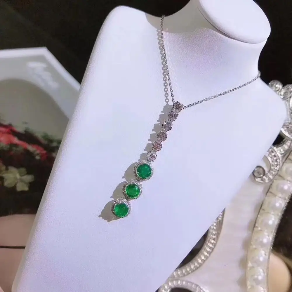 Женское ожерелье с подвеской из серебра 925 пробы натуральным изумрудом |