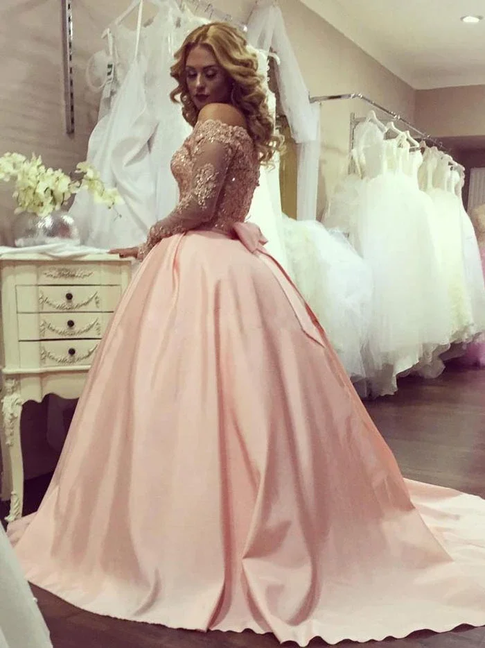 

2020 boat neck off the shoulder long sleeve sexy pink lace appliques ball gown Prom Dresses bow Evening Gowns robe de soiree