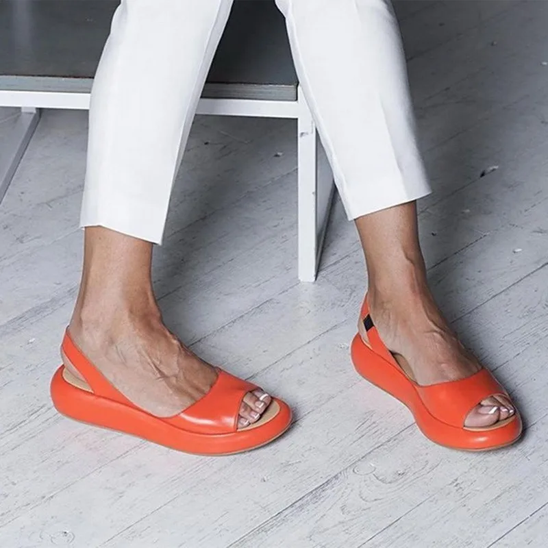

2021Women Trendy Sandals Ladies Sunmmer Outdoor Slides Fashion Female Sandals Beach Solid Sandals Open Toe Shoes Flat Sandals